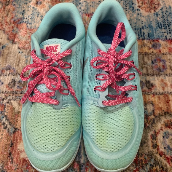 Nike free runs youth - Picture 2 of 5